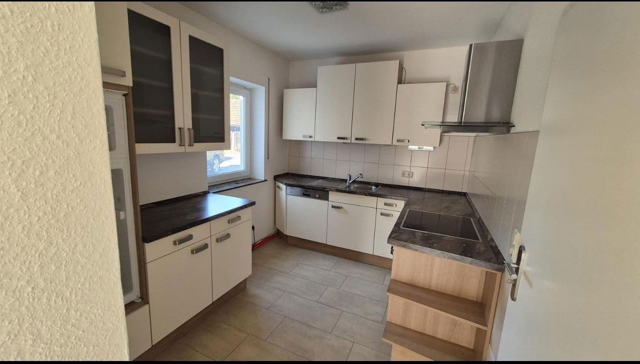 Prodej domu 210 m², pozemek 581 m², Am Dreieck 4, Krauschwitz - Krušwica, Sasko Prodej domu 210 m², pozemek 581 m², Am Dreieck 4, Krauschwitz - Krušwica, Sasko