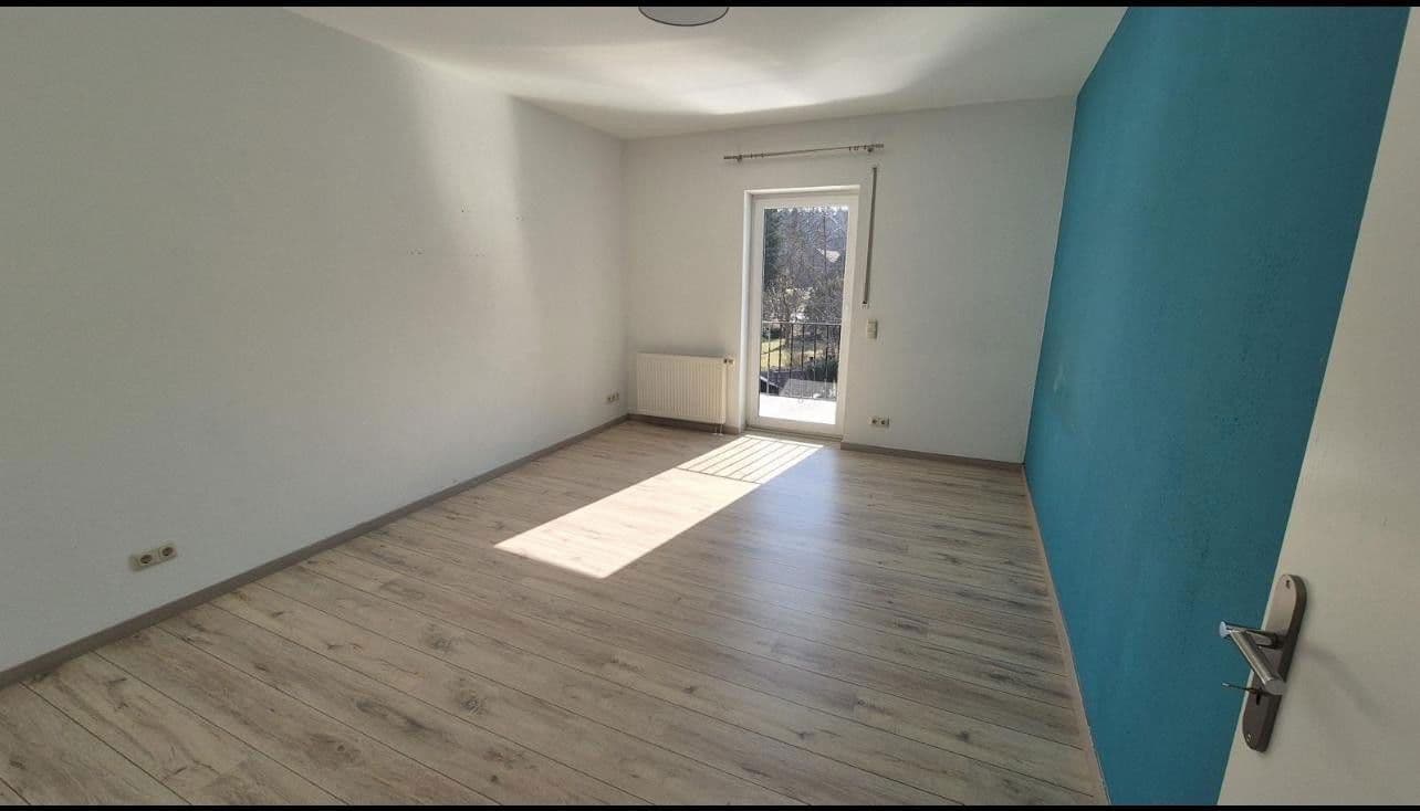 Prodej domu 210 m², pozemek 581 m², Am Dreieck 4, Krauschwitz - Krušwica, Sasko Prodej domu 210 m², pozemek 581 m², Am Dreieck 4, Krauschwitz - Krušwica, Sasko