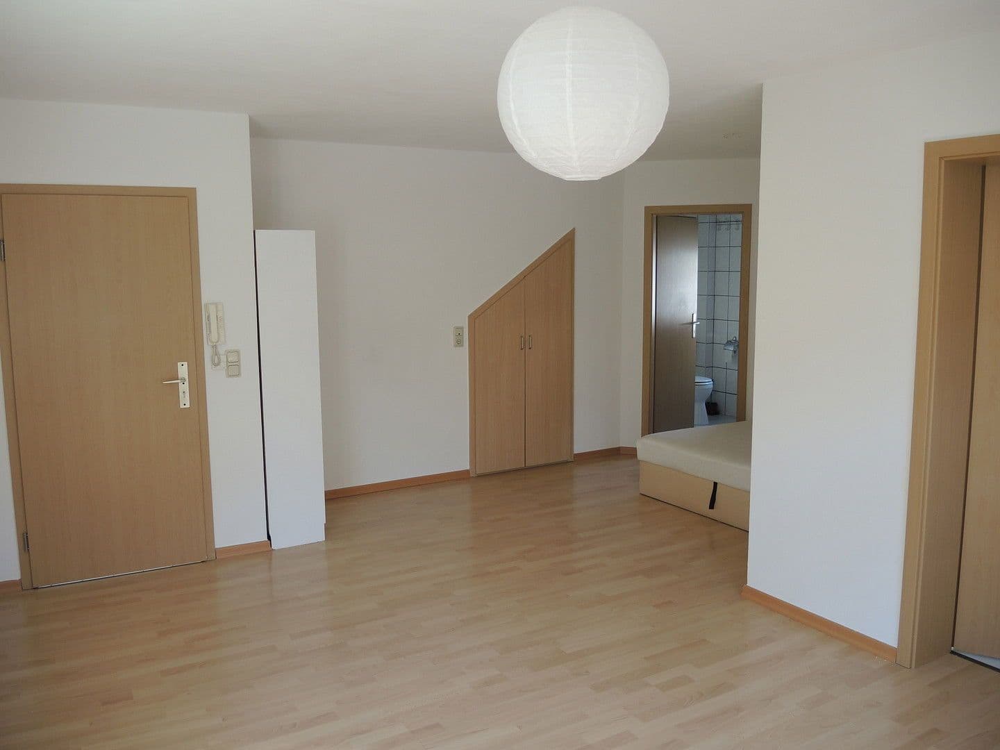 Pronájem bytu 1+1 37 m², Kirschbäumchen 10a, Lindlar, Severní Porýní-Vestfálsko Pronájem bytu 1+1 37 m², Kirschbäumchen 10a, Lindlar, Severní Porýní-Vestfálsko