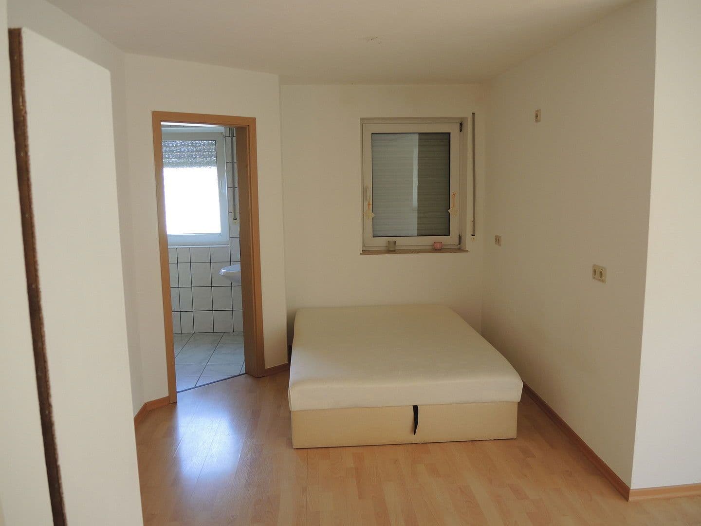 Pronájem bytu 1+1 37 m², Kirschbäumchen 10a, Lindlar, Severní Porýní-Vestfálsko Pronájem bytu 1+1 37 m², Kirschbäumchen 10a, Lindlar, Severní Porýní-Vestfálsko