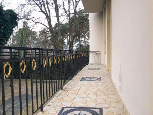 Pronájem bytu 4+1 138 m², Caspar-Theyß-Straße 9, Berlin, Berlín Pronájem bytu 4+1 138 m², Caspar-Theyß-Straße 9, Berlin, Berlín