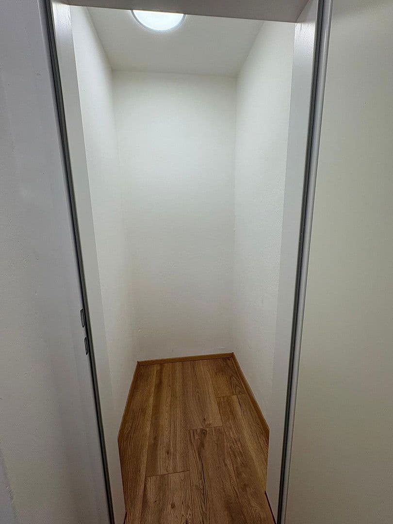 Prodej bytu 1+1 35 m², Innsbruck, Tyrolsko Prodej bytu 1+1 35 m², Innsbruck, Tyrolsko