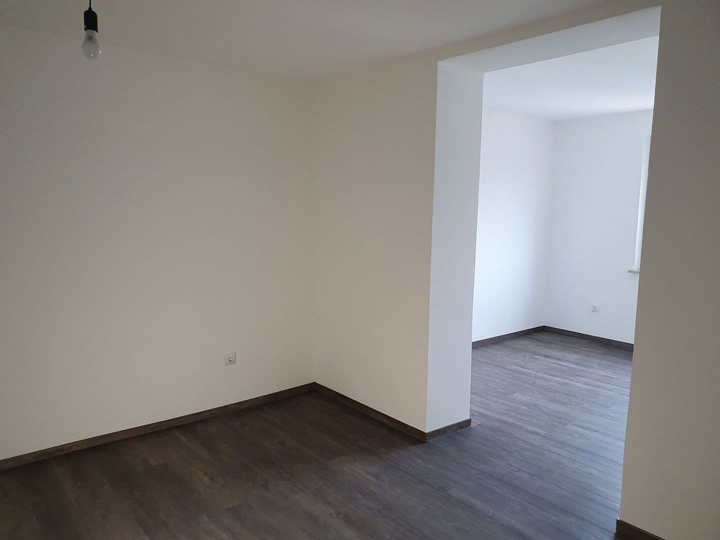 Pronájem bytu 2+1 62 m², Allee, Markt Bibart, Bavorsko Pronájem bytu 2+1 62 m², Allee, Markt Bibart, Bavorsko
