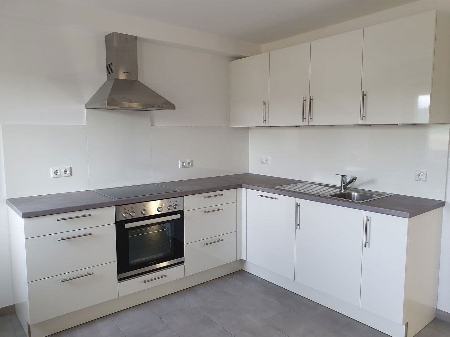 Pronájem bytu 2+1 62 m², Allee, Markt Bibart, Bavorsko Pronájem bytu 2+1 62 m², Allee, Markt Bibart, Bavorsko