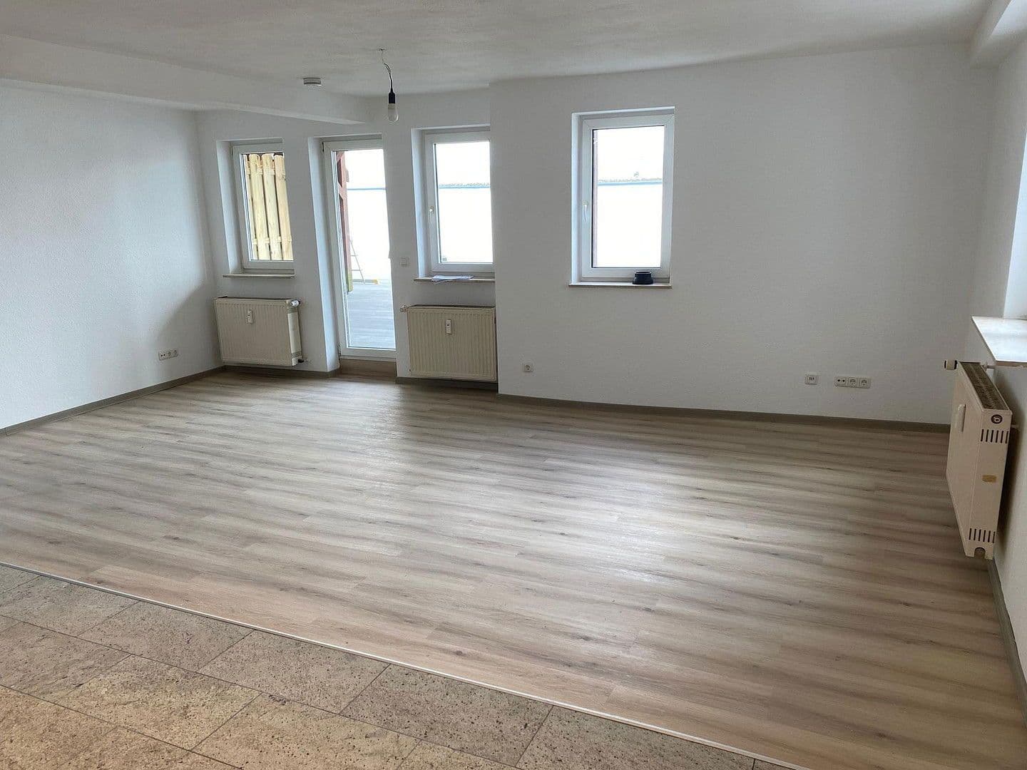 Pronájem bytu 3+1 86 m², Kaiserstr. 37, Friedberg (Hessen), Hessen Pronájem bytu 3+1 86 m², Kaiserstr. 37, Friedberg (Hessen), Hessen