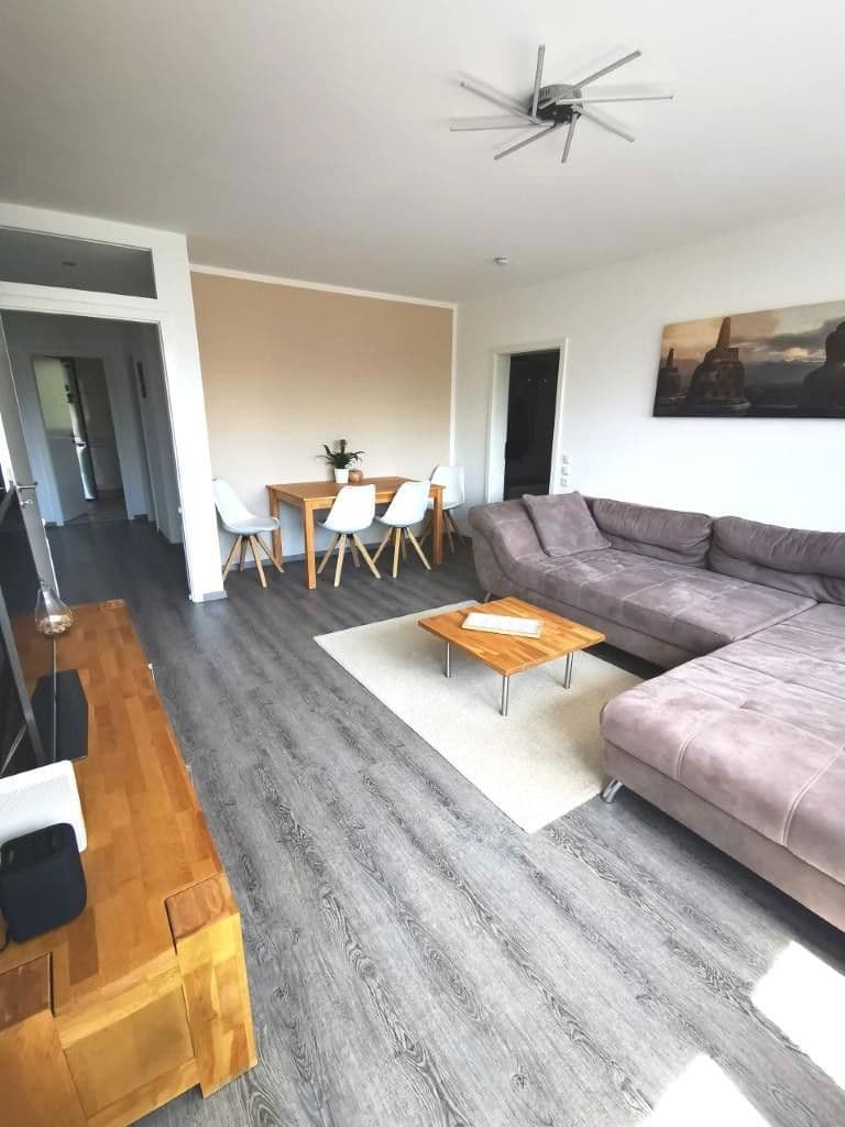 Pronájem bytu 4+1 91 m², Luisantring 45, Maintal, Hessen Pronájem bytu 4+1 91 m², Luisantring 45, Maintal, Hessen