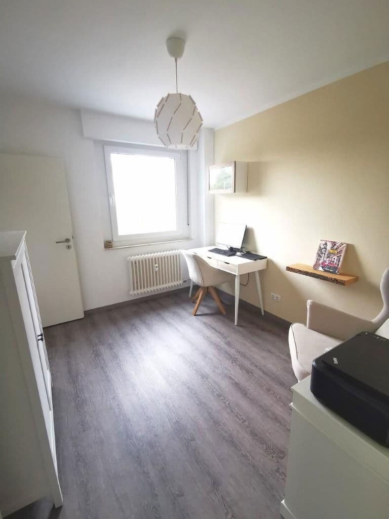 Pronájem bytu 4+1 91 m², Luisantring 45, Maintal, Hessen Pronájem bytu 4+1 91 m², Luisantring 45, Maintal, Hessen