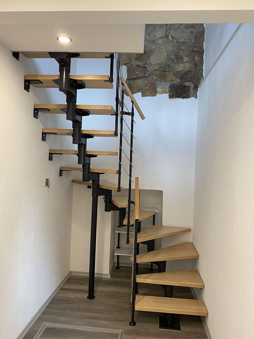 Prodej domu 89 m², pozemek 66 m², An der Stadtmauer 15, Gundelfingen an der Donau, Bavorsko Prodej domu 89 m², pozemek 66 m², An der Stadtmauer 15, Gundelfingen an der Donau, Bavorsko