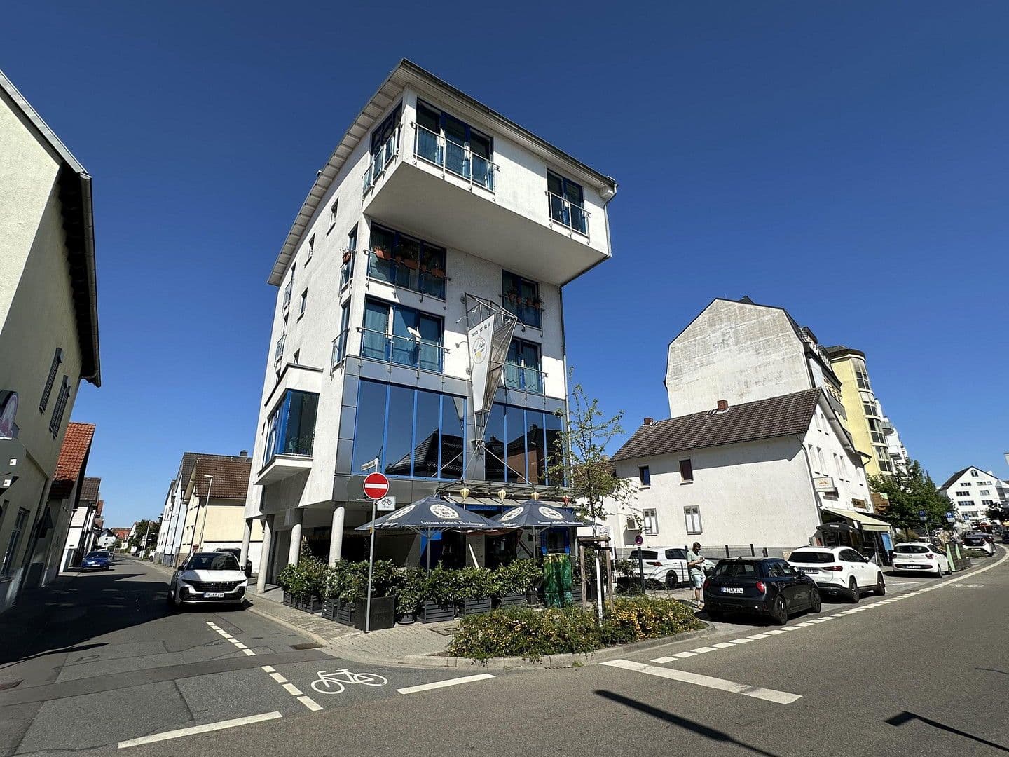 Prodej domu 400 m², pozemek 259 m², Langen, Hessen Prodej domu 400 m², pozemek 259 m², Langen, Hessen