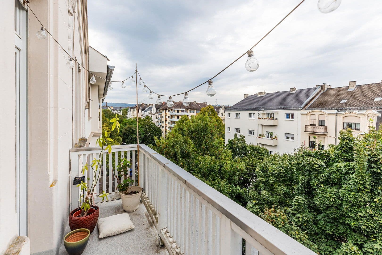 Pronájem bytu 3+1 88 m², Kleiststr. 21, Wiesbaden, Hessen Pronájem bytu 3+1 88 m², Kleiststr. 21, Wiesbaden, Hessen