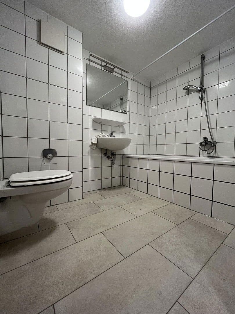 Pronájem bytu 3+1 51 m², Delitzscher Landstraße 69, Leipzig, Sasko Pronájem bytu 3+1 51 m², Delitzscher Landstraße 69, Leipzig, Sasko