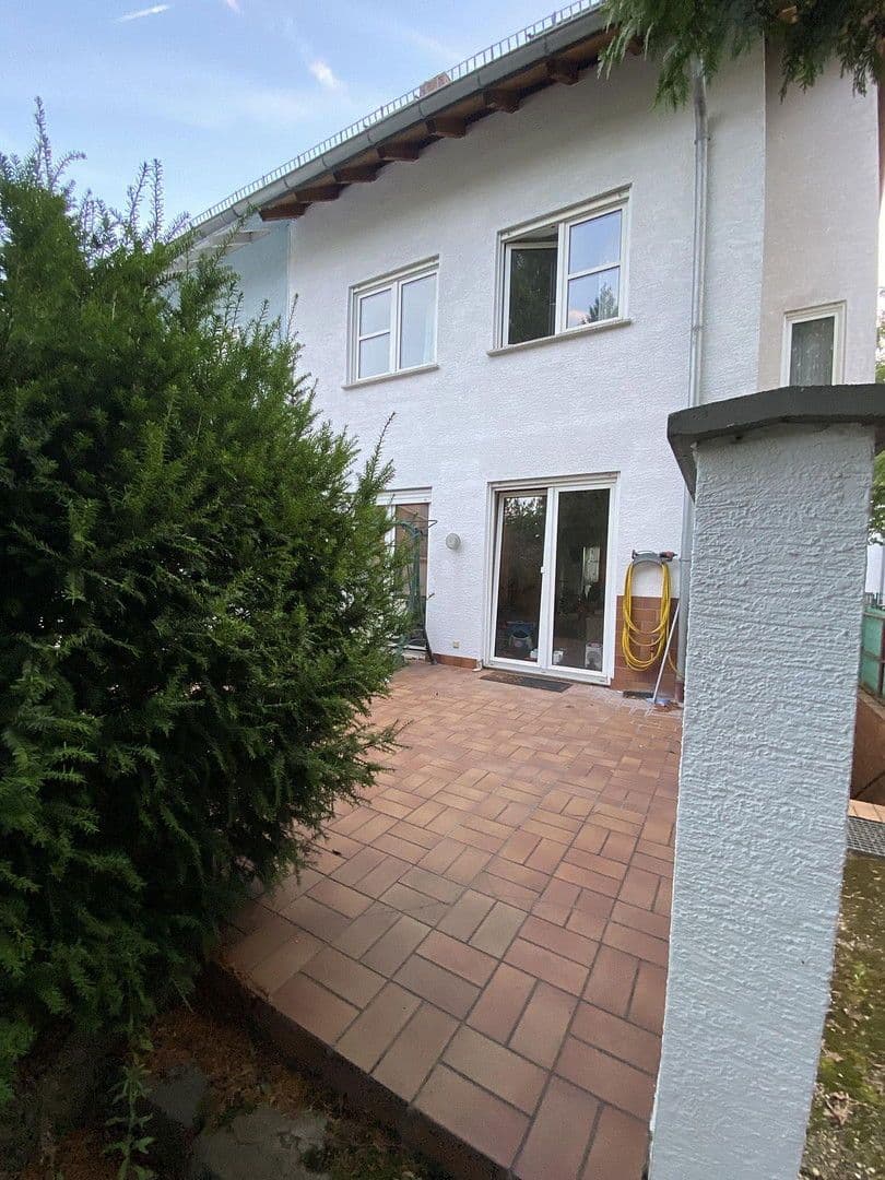 Prodej domu 142 m², pozemek 228 m², Viernheim, Hessen Prodej domu 142 m², pozemek 228 m², Viernheim, Hessen