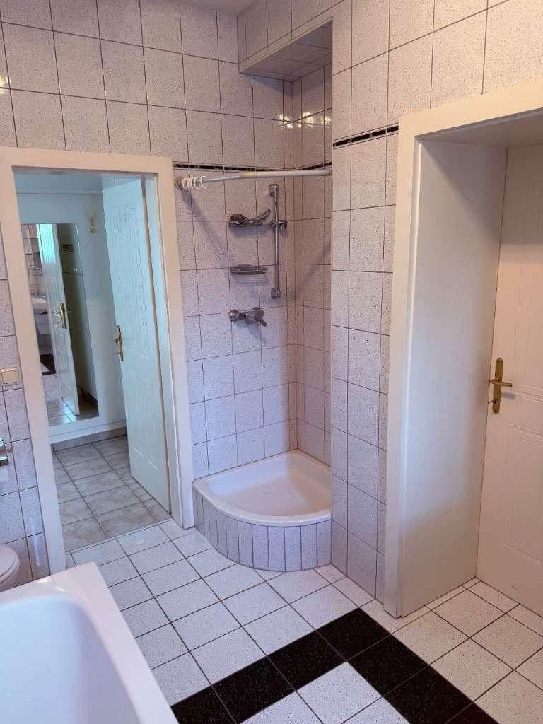 Pronájem bytu 3+1 125 m², Stuttgarterstraße 2, Perchtoldsdorf, Dolní Rakousko Pronájem bytu 3+1 125 m², Stuttgarterstraße 2, Perchtoldsdorf, Dolní Rakousko