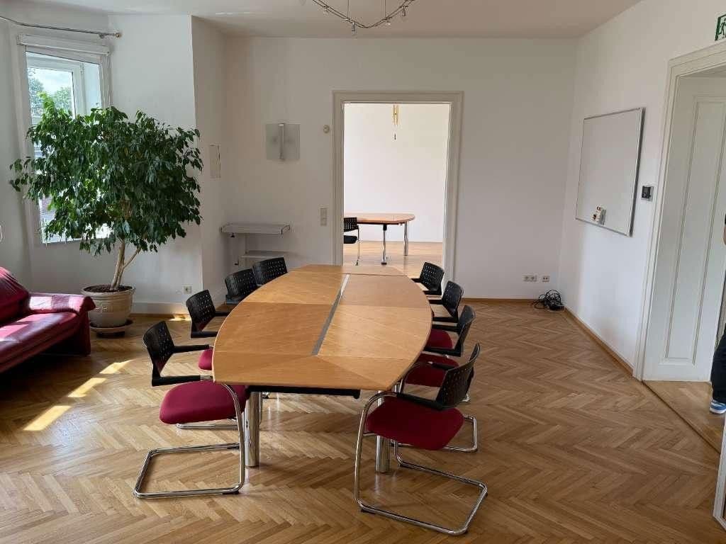 Pronájem bytu 3+1 125 m², Stuttgarterstraße 2, Perchtoldsdorf, Dolní Rakousko Pronájem bytu 3+1 125 m², Stuttgarterstraße 2, Perchtoldsdorf, Dolní Rakousko