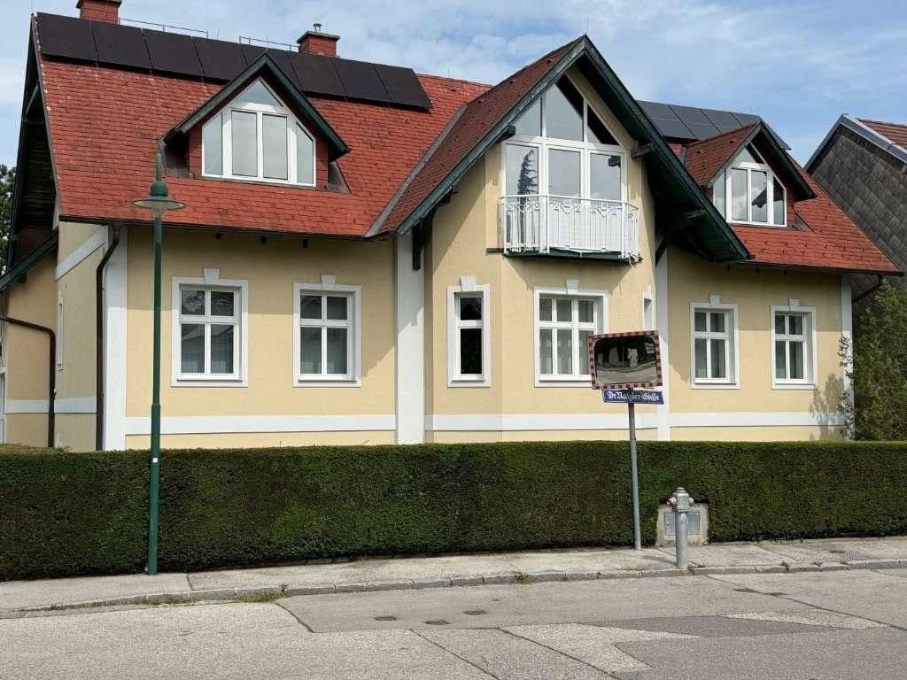 Pronájem bytu 3+1 125 m², Stuttgarterstraße 2, Perchtoldsdorf, Dolní Rakousko Pronájem bytu 3+1 125 m², Stuttgarterstraße 2, Perchtoldsdorf, Dolní Rakousko