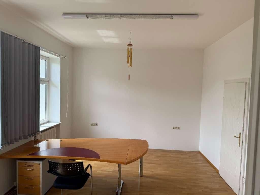 Pronájem bytu 3+1 125 m², Stuttgarterstraße 2, Perchtoldsdorf, Dolní Rakousko Pronájem bytu 3+1 125 m², Stuttgarterstraße 2, Perchtoldsdorf, Dolní Rakousko