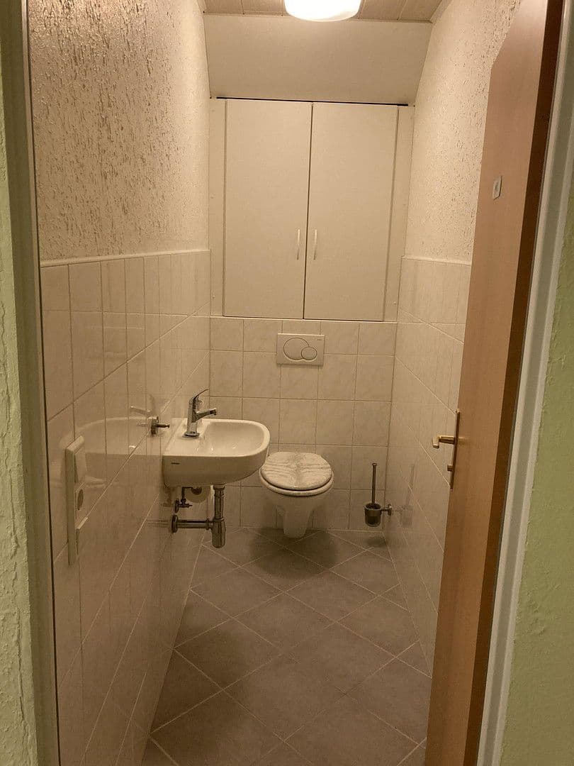 Pronájem bytu 3+kk 113 m², Staufeneckstraße 50, Eislingen/Fils, Bádensko-Württembersko Pronájem bytu 3+kk 113 m², Staufeneckstraße 50, Eislingen/Fils, Bádensko-Württembersko