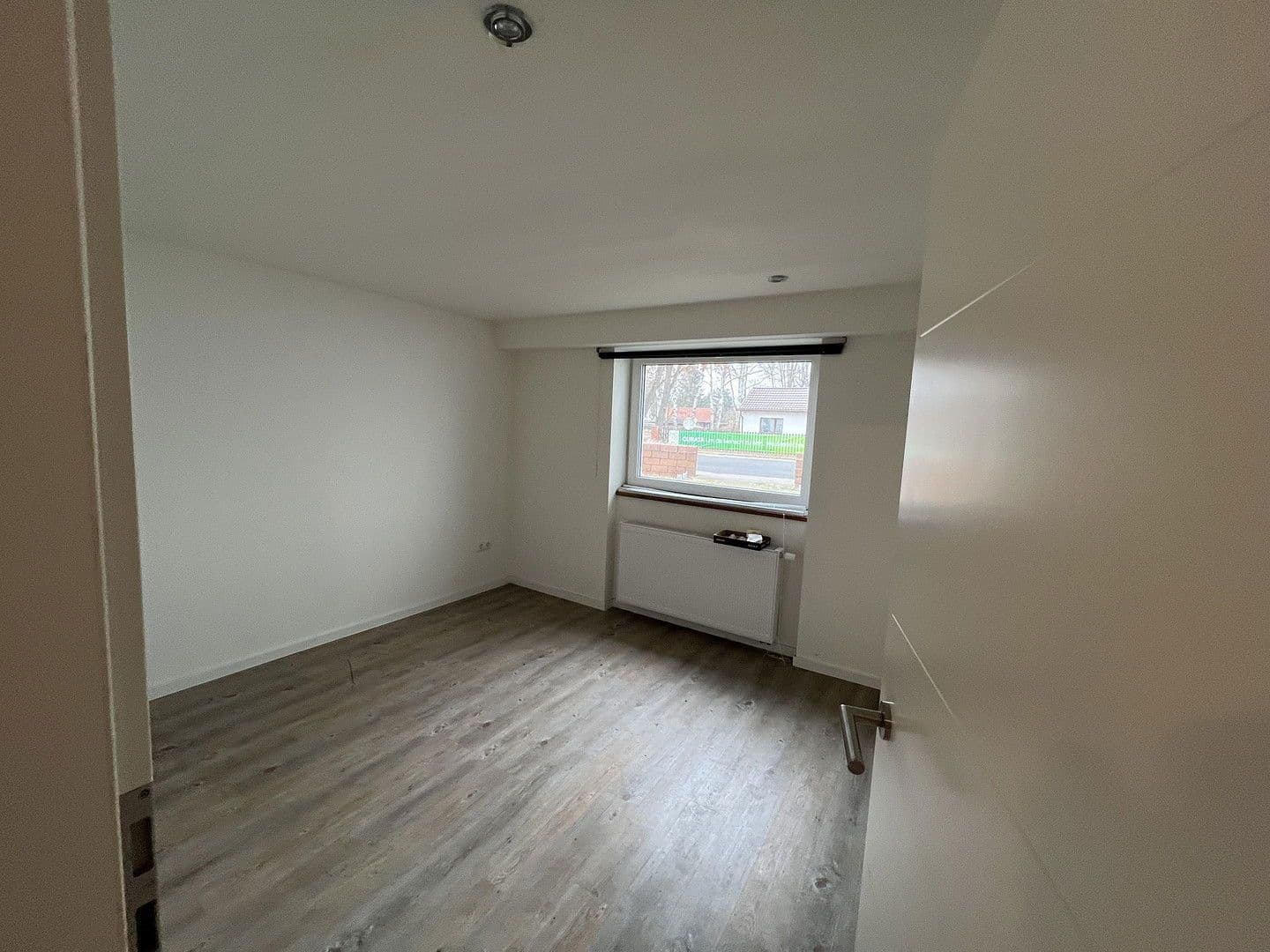 Prodej domu 160 m², pozemek 3.750 m², Storkower Allee 2, Heidesee, Braniborsko Prodej domu 160 m², pozemek 3.750 m², Storkower Allee 2, Heidesee, Braniborsko