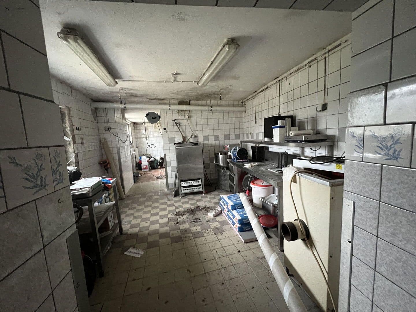 Prodej domu 160 m², pozemek 3.750 m², Storkower Allee 2, Heidesee, Braniborsko Prodej domu 160 m², pozemek 3.750 m², Storkower Allee 2, Heidesee, Braniborsko