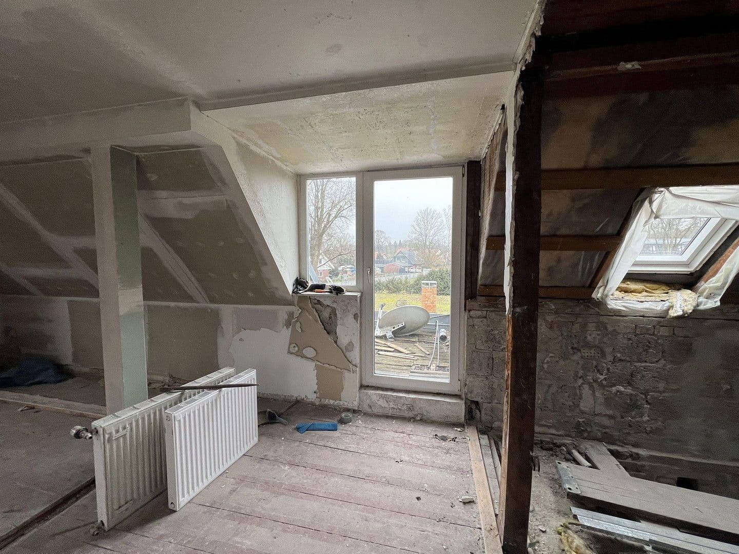 Prodej domu 160 m², pozemek 3.750 m², Storkower Allee 2, Heidesee, Braniborsko Prodej domu 160 m², pozemek 3.750 m², Storkower Allee 2, Heidesee, Braniborsko