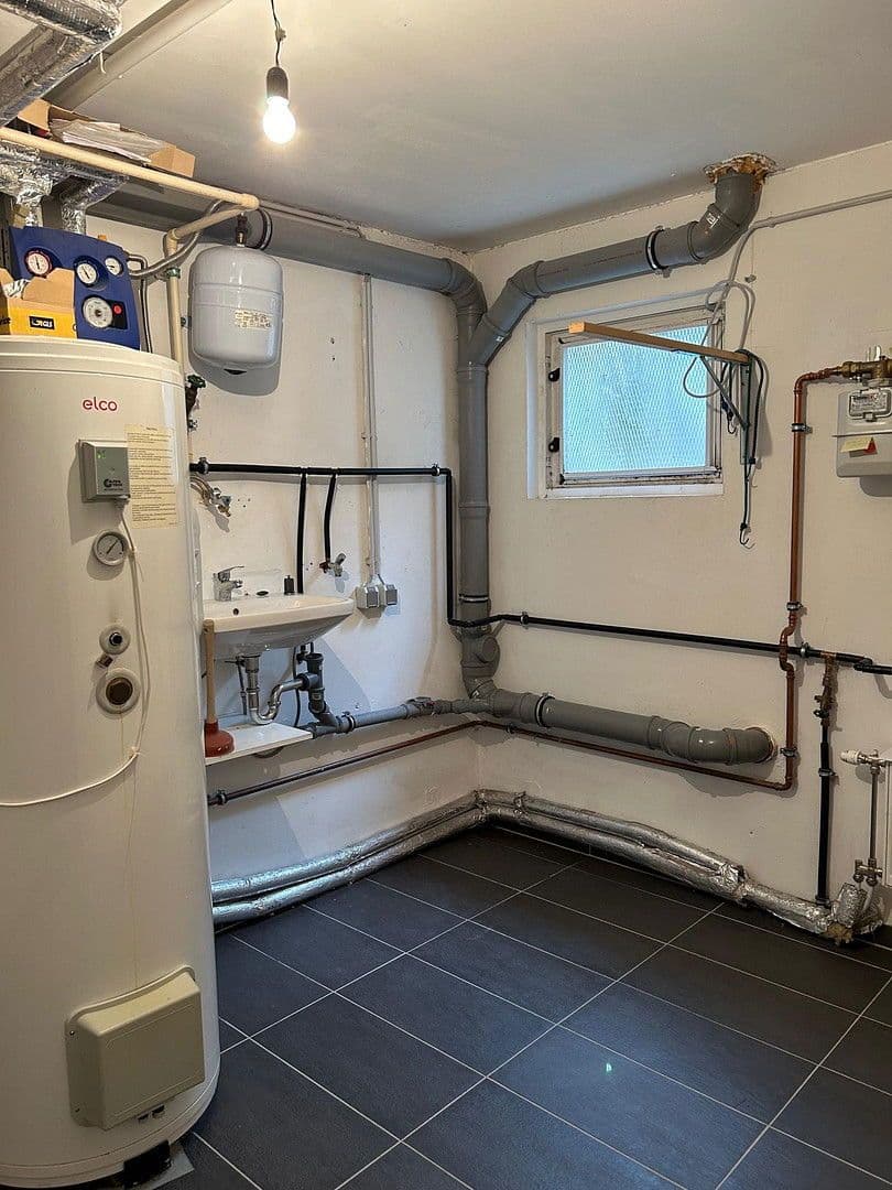 Prodej domu 185 m², pozemek 380 m², An der Anhaide 8, Wörth am Rhein, Porýní-Falc Prodej domu 185 m², pozemek 380 m², An der Anhaide 8, Wörth am Rhein, Porýní-Falc
