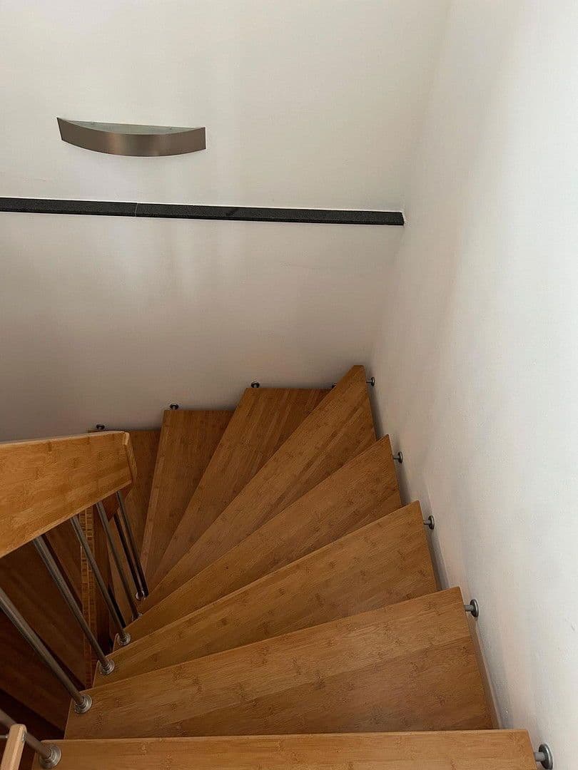 Prodej domu 185 m², pozemek 380 m², An der Anhaide 8, Wörth am Rhein, Porýní-Falc Prodej domu 185 m², pozemek 380 m², An der Anhaide 8, Wörth am Rhein, Porýní-Falc
