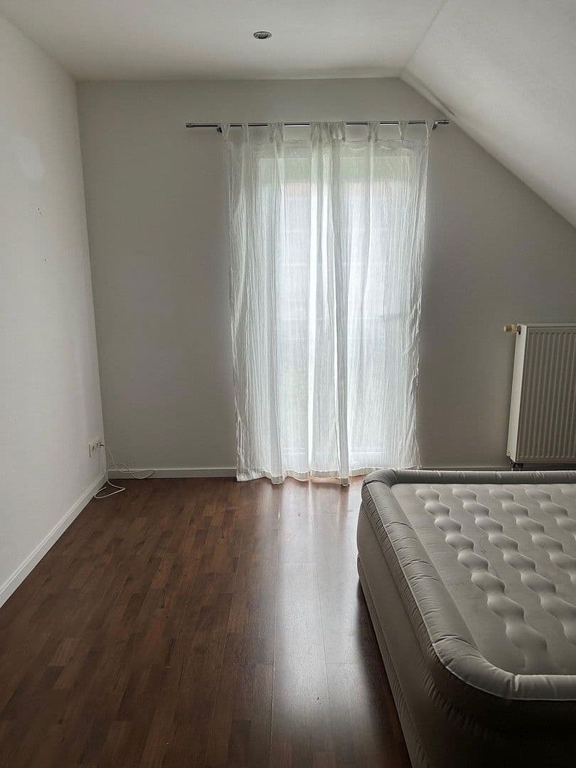 Prodej domu 185 m², pozemek 380 m², An der Anhaide 8, Wörth am Rhein, Porýní-Falc Prodej domu 185 m², pozemek 380 m², An der Anhaide 8, Wörth am Rhein, Porýní-Falc