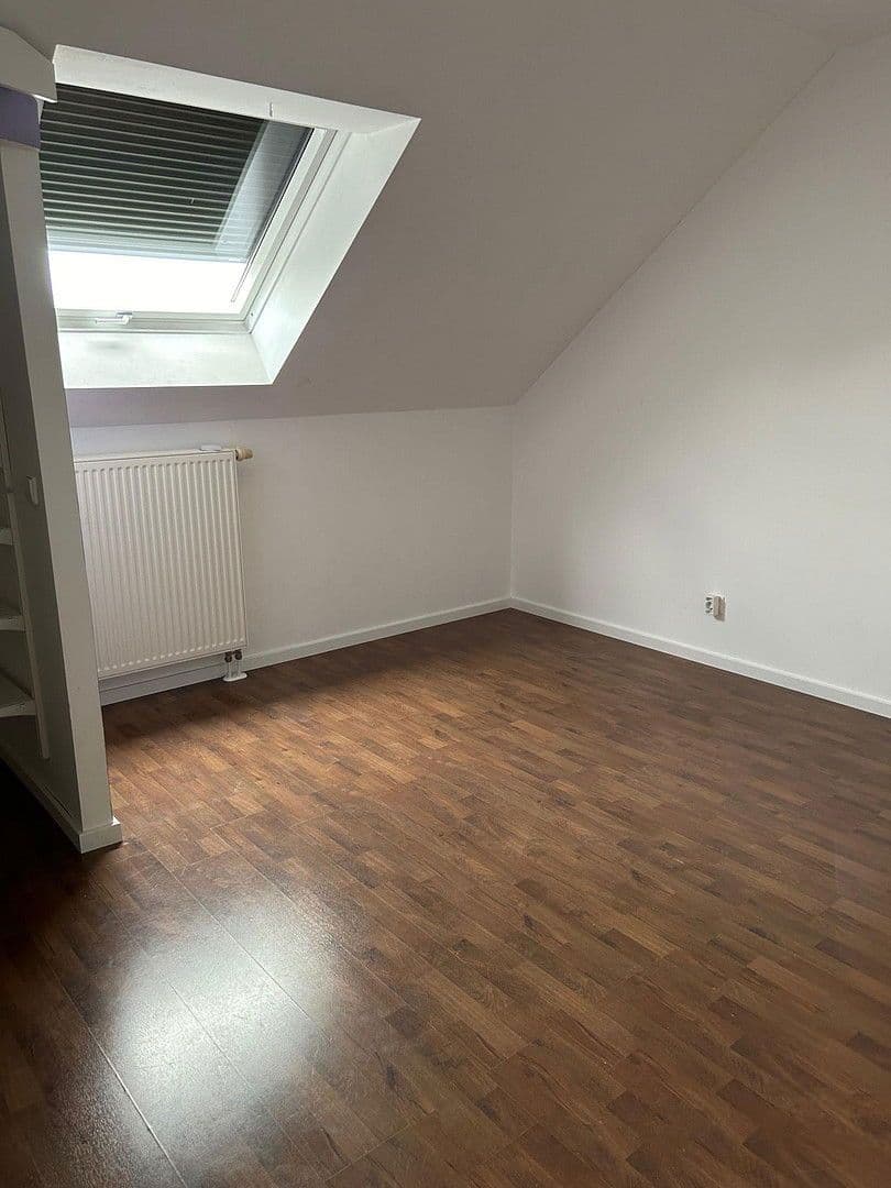Prodej domu 185 m², pozemek 380 m², An der Anhaide 8, Wörth am Rhein, Porýní-Falc Prodej domu 185 m², pozemek 380 m², An der Anhaide 8, Wörth am Rhein, Porýní-Falc