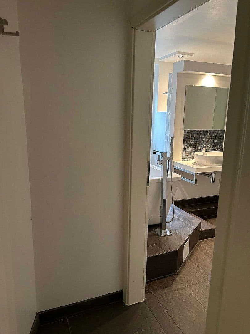 Prodej domu 185 m², pozemek 380 m², An der Anhaide 8, Wörth am Rhein, Porýní-Falc Prodej domu 185 m², pozemek 380 m², An der Anhaide 8, Wörth am Rhein, Porýní-Falc