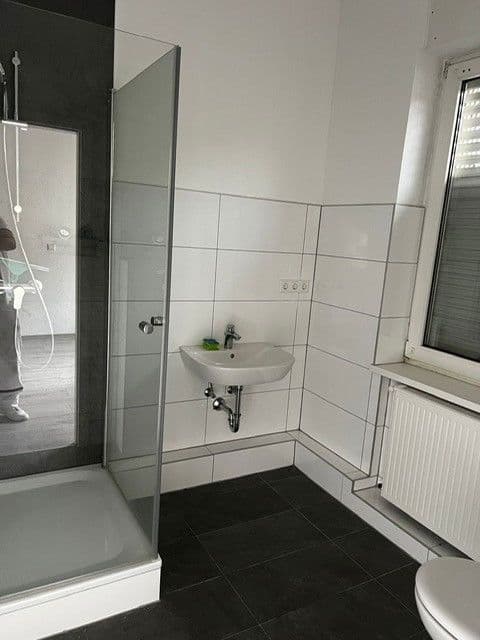 Pronájem bytu 1+kk 38 m², Kaiserstr. 102, Wuppertal, Severní Porýní-Vestfálsko Pronájem bytu 1+kk 38 m², Kaiserstr. 102, Wuppertal, Severní Porýní-Vestfálsko