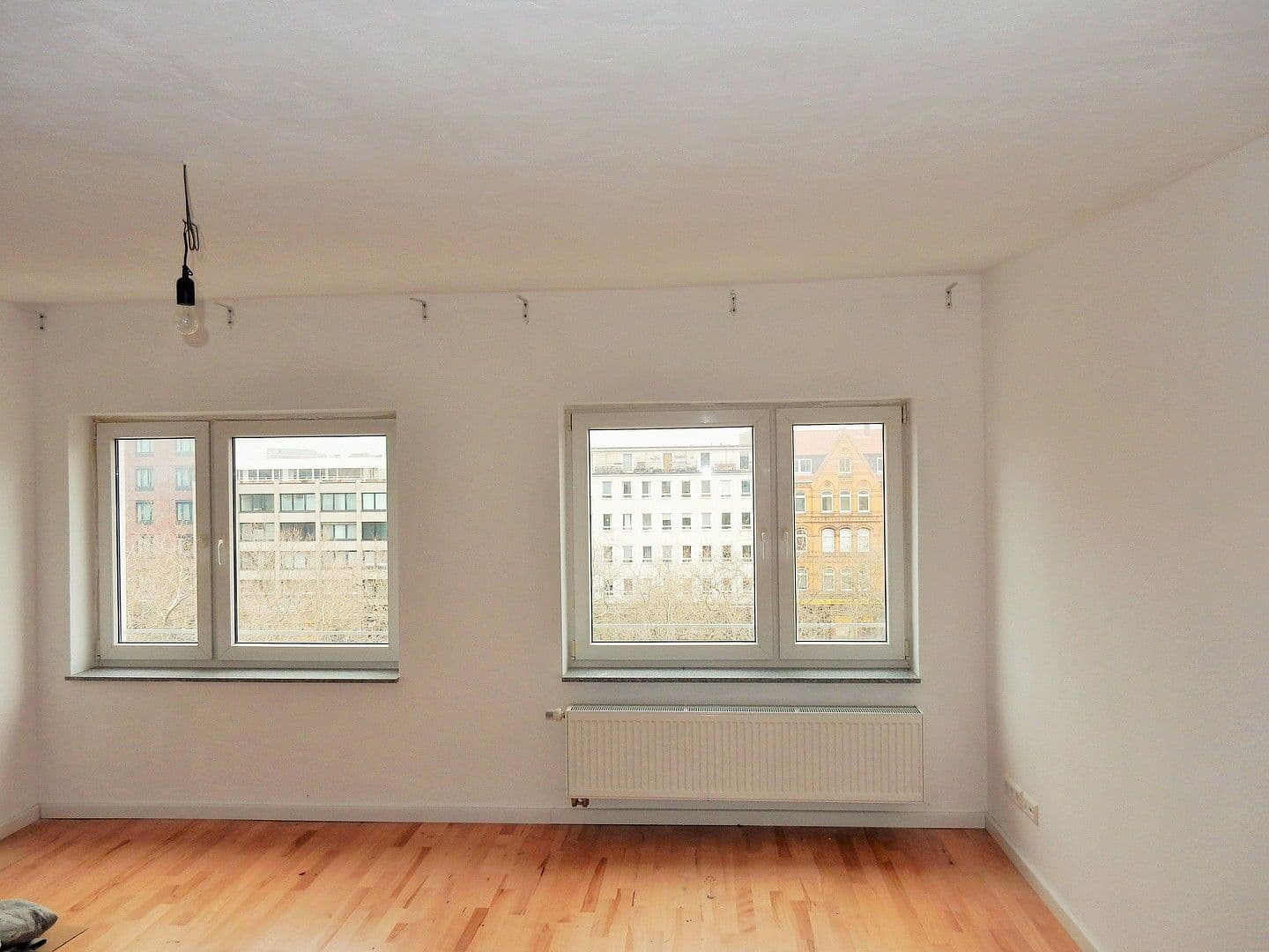 Pronájem bytu 3+1 84 m², Am Klagesmarkt, Hannover, Dolní Sasko Pronájem bytu 3+1 84 m², Am Klagesmarkt, Hannover, Dolní Sasko