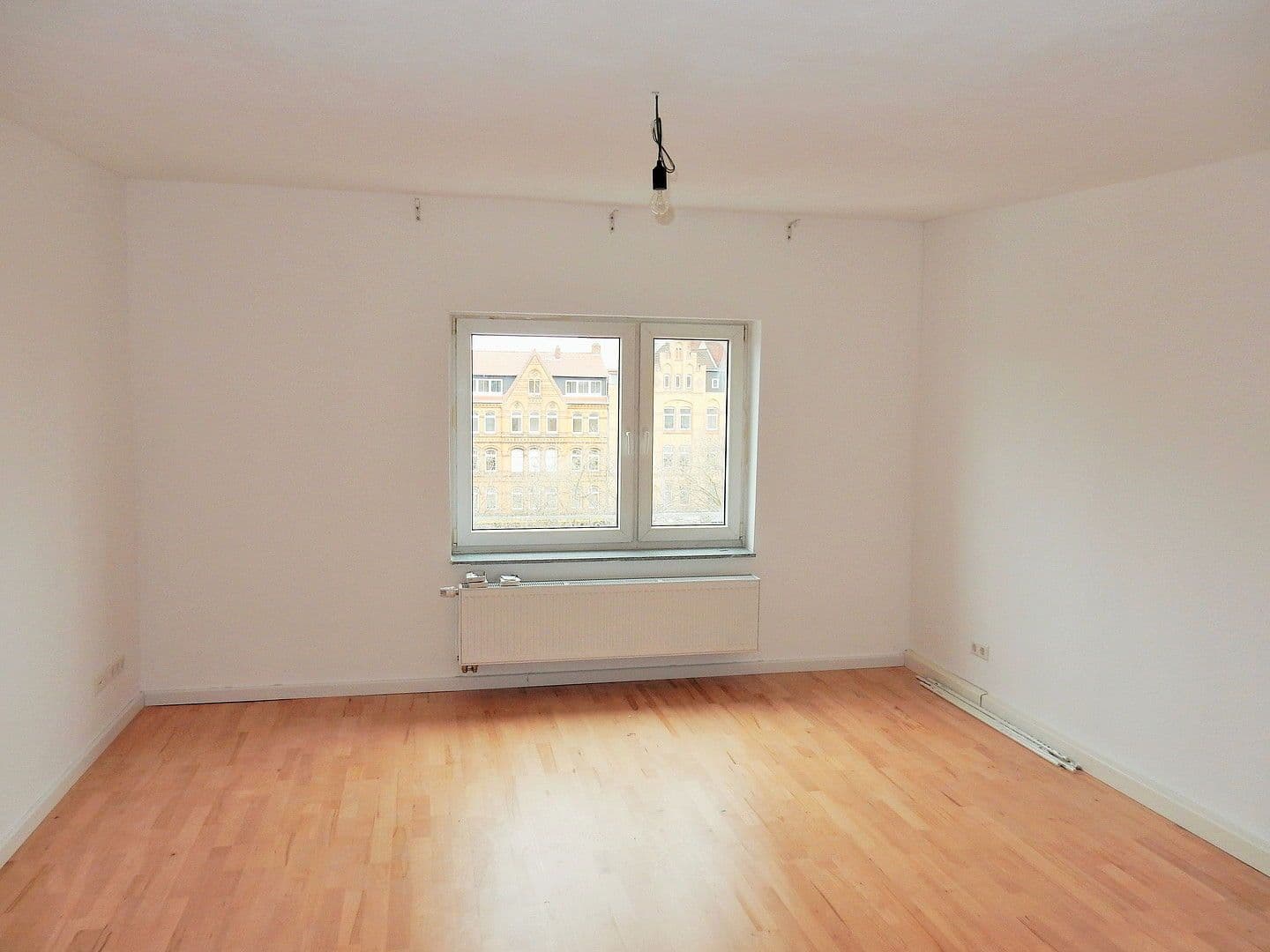 Pronájem bytu 3+1 84 m², Am Klagesmarkt, Hannover, Dolní Sasko Pronájem bytu 3+1 84 m², Am Klagesmarkt, Hannover, Dolní Sasko