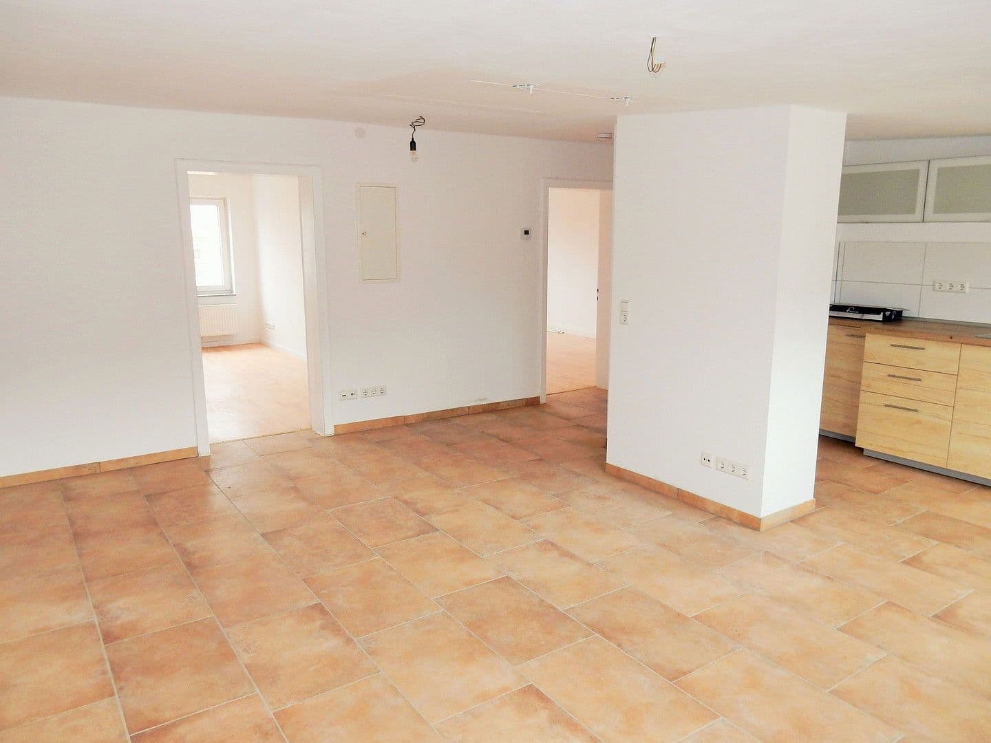 Pronájem bytu 3+1 84 m², Am Klagesmarkt, Hannover, Dolní Sasko Pronájem bytu 3+1 84 m², Am Klagesmarkt, Hannover, Dolní Sasko