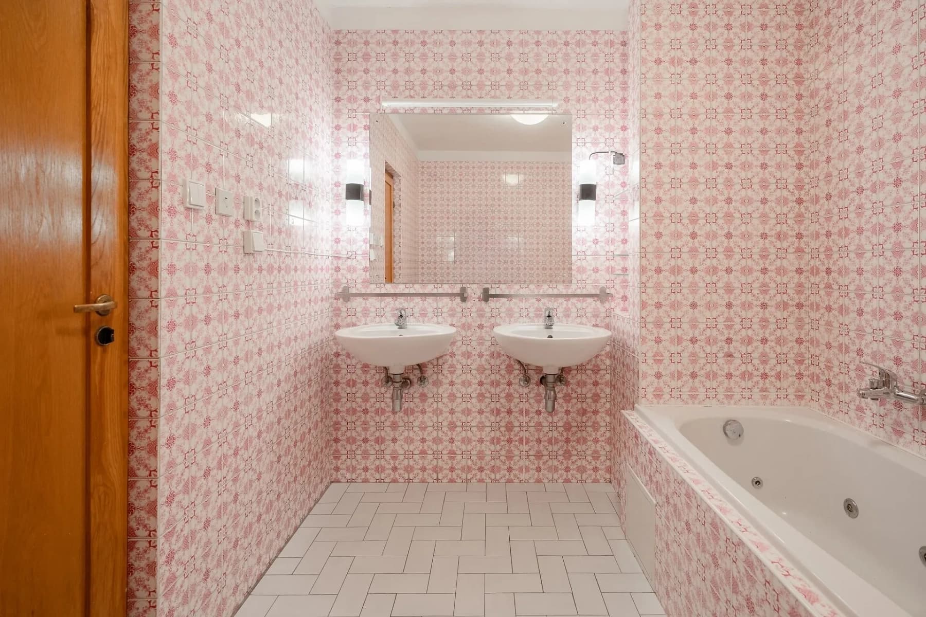 Prodej domu 221 m², pozemek 254 m², Pod Beránkou, Praha, Praha Prodej domu 221 m², pozemek 254 m², Pod Beránkou, Praha, Praha