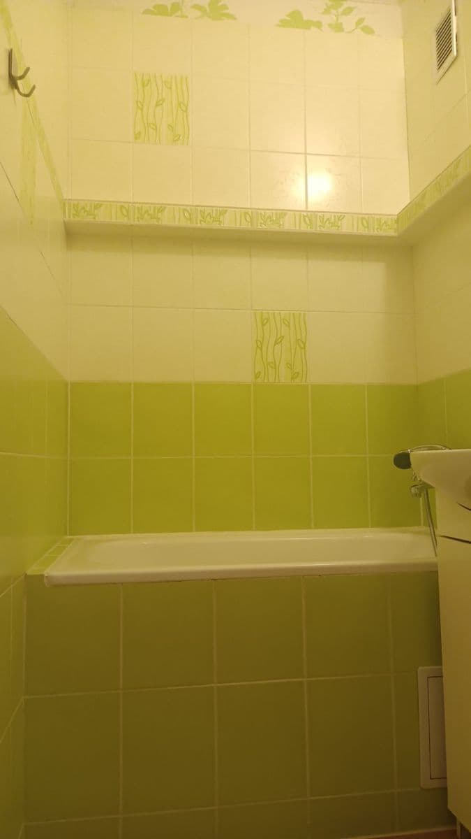 Pronájem bytu 2+1 46 m², Benešovská, Kladno, Středočeský kraj Pronájem bytu 2+1 46 m², Benešovská, Kladno, Středočeský kraj