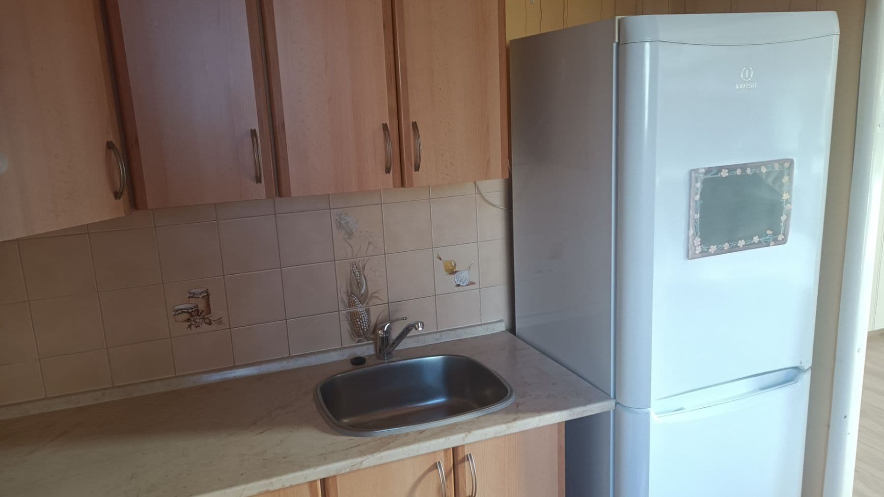 Pronájem bytu 2+1 46 m², Benešovská, Kladno, Středočeský kraj Pronájem bytu 2+1 46 m², Benešovská, Kladno, Středočeský kraj