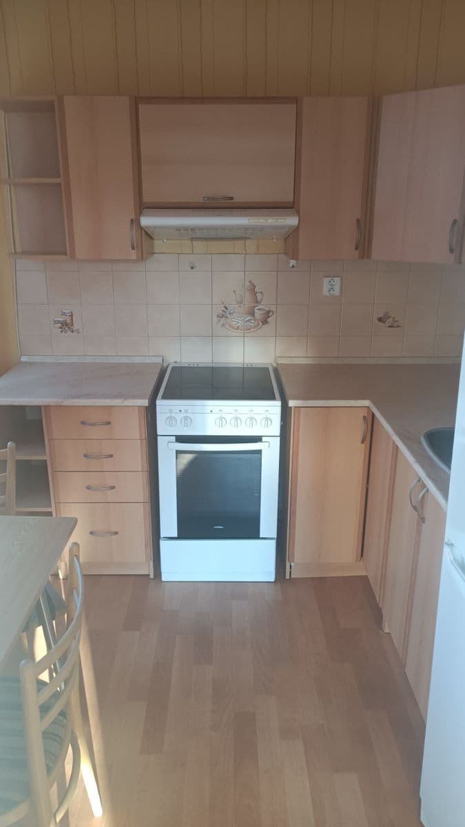 Pronájem bytu 2+1 46 m², Benešovská, Kladno, Středočeský kraj Pronájem bytu 2+1 46 m², Benešovská, Kladno, Středočeský kraj