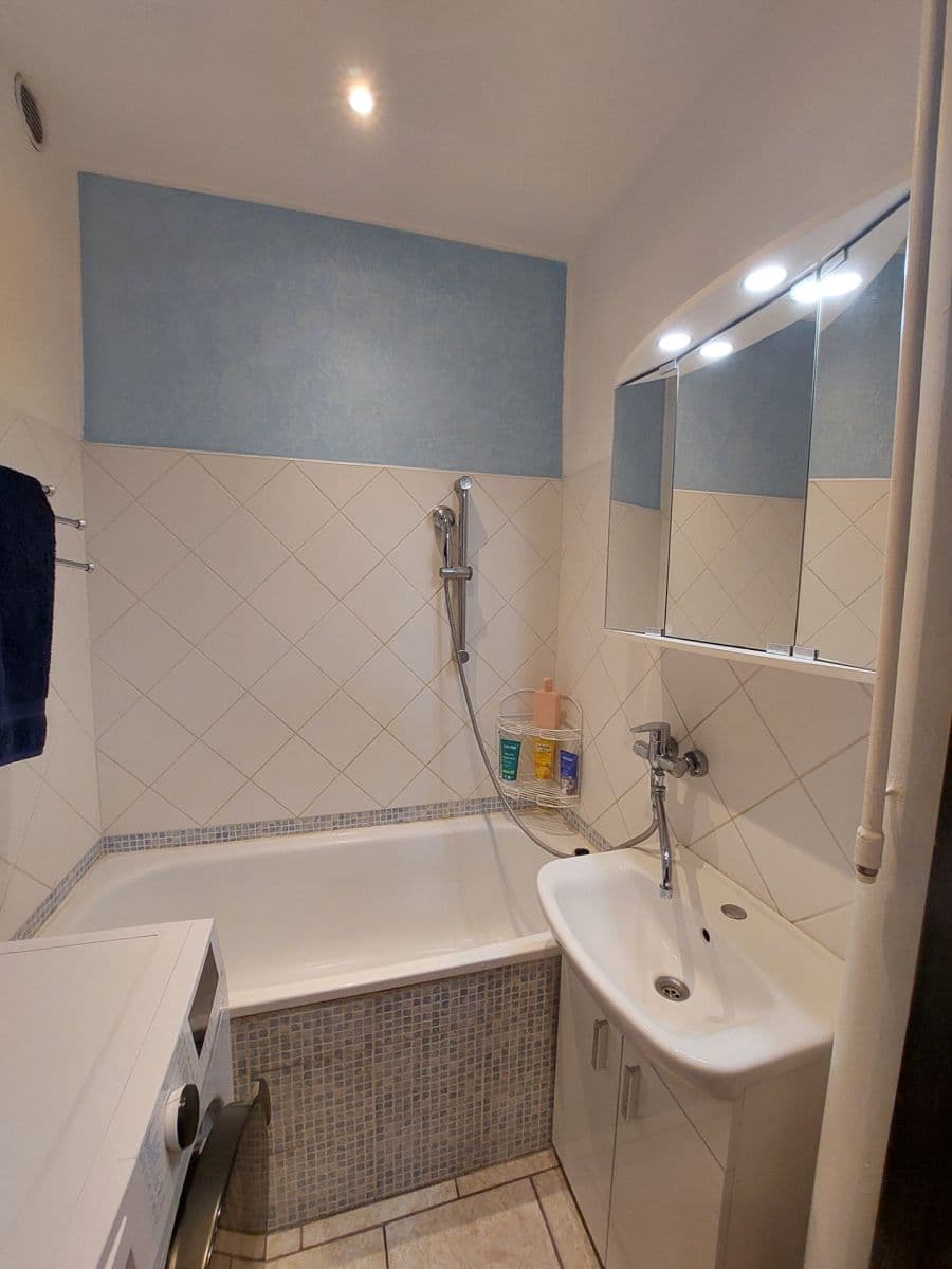 Pronájem bytu 2+1 54 m², Havanská, Kladno, Středočeský kraj Pronájem bytu 2+1 54 m², Havanská, Kladno, Středočeský kraj