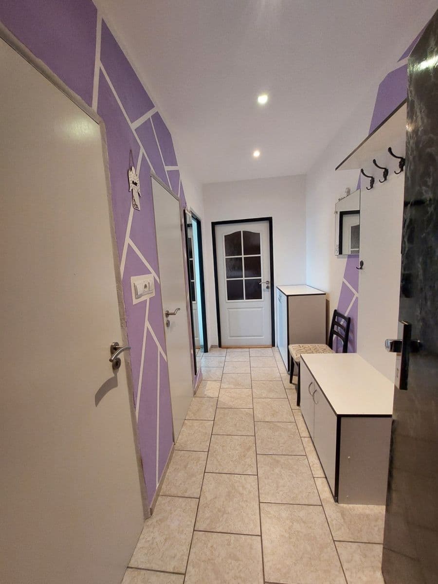Pronájem bytu 2+1 54 m², Havanská, Kladno, Středočeský kraj Pronájem bytu 2+1 54 m², Havanská, Kladno, Středočeský kraj