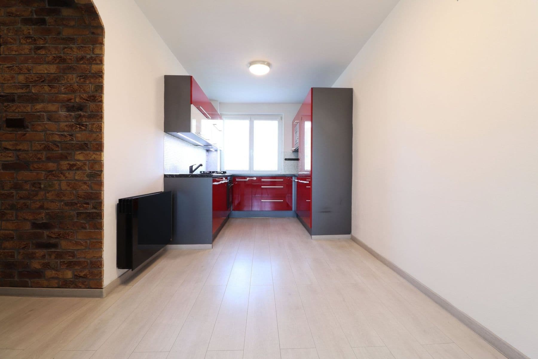 Pronájem bytu 3+1 72 m², Hlavní, Praha, Praha Pronájem bytu 3+1 72 m², Hlavní, Praha, Praha