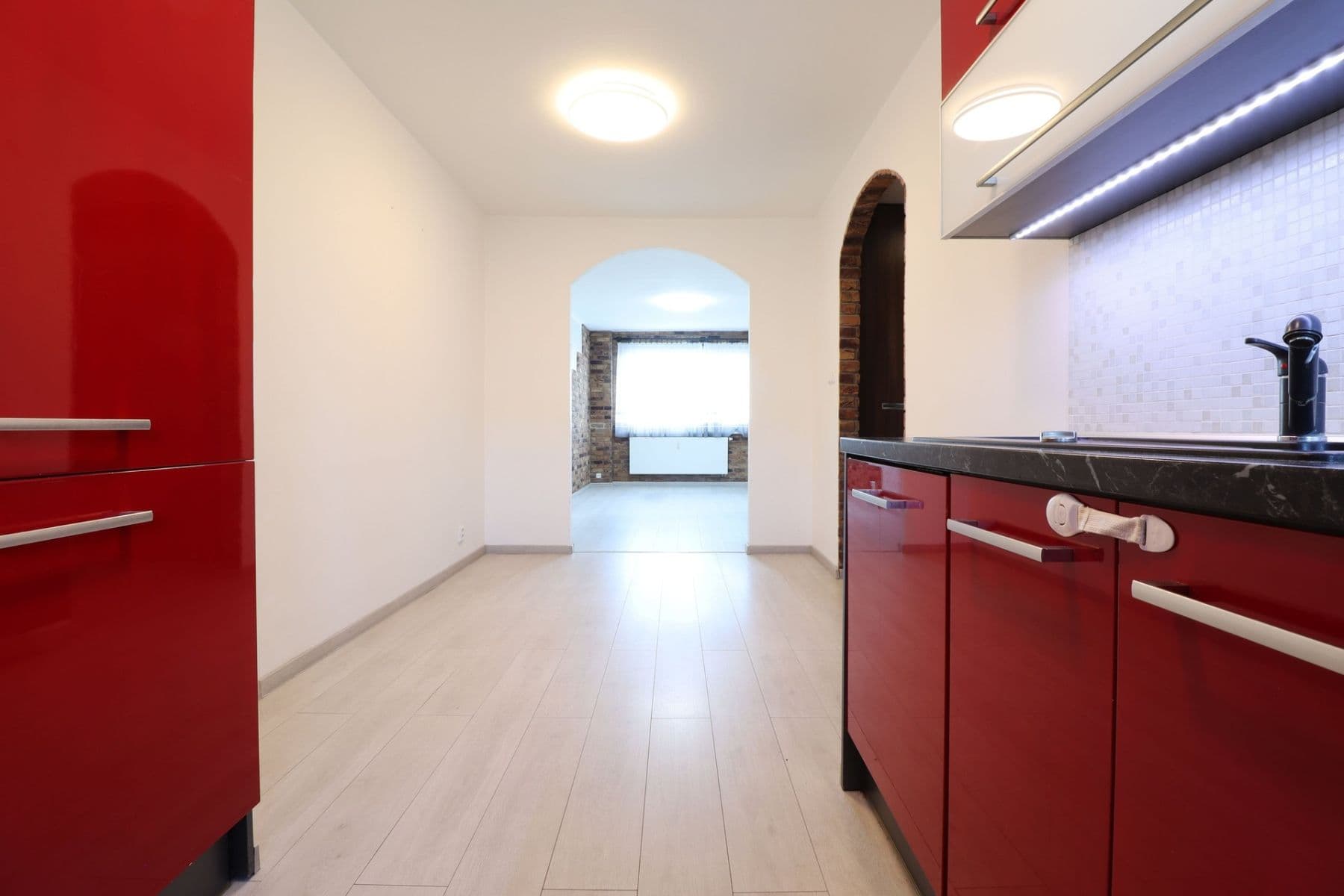 Pronájem bytu 3+1 72 m², Hlavní, Praha, Praha Pronájem bytu 3+1 72 m², Hlavní, Praha, Praha