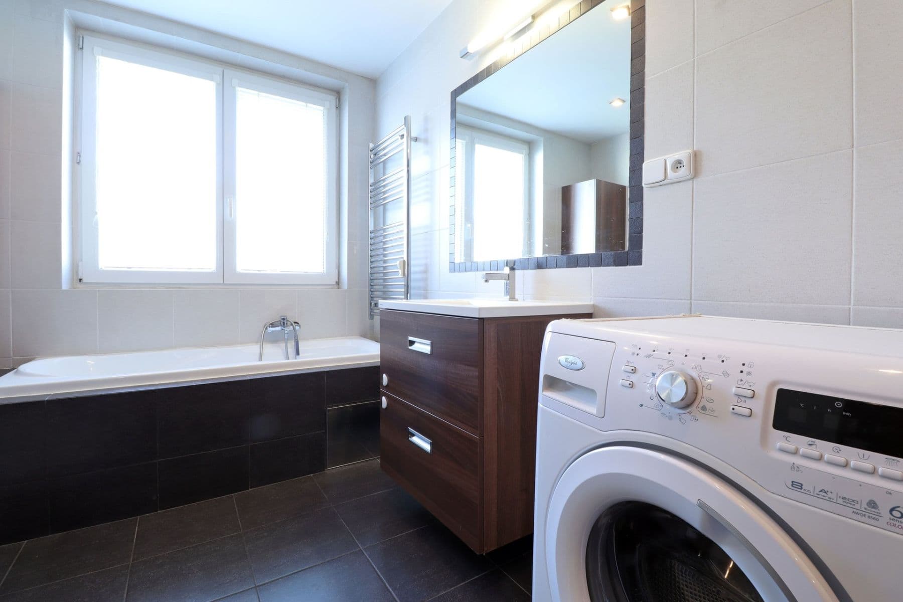 Pronájem bytu 3+1 72 m², Hlavní, Praha, Praha Pronájem bytu 3+1 72 m², Hlavní, Praha, Praha