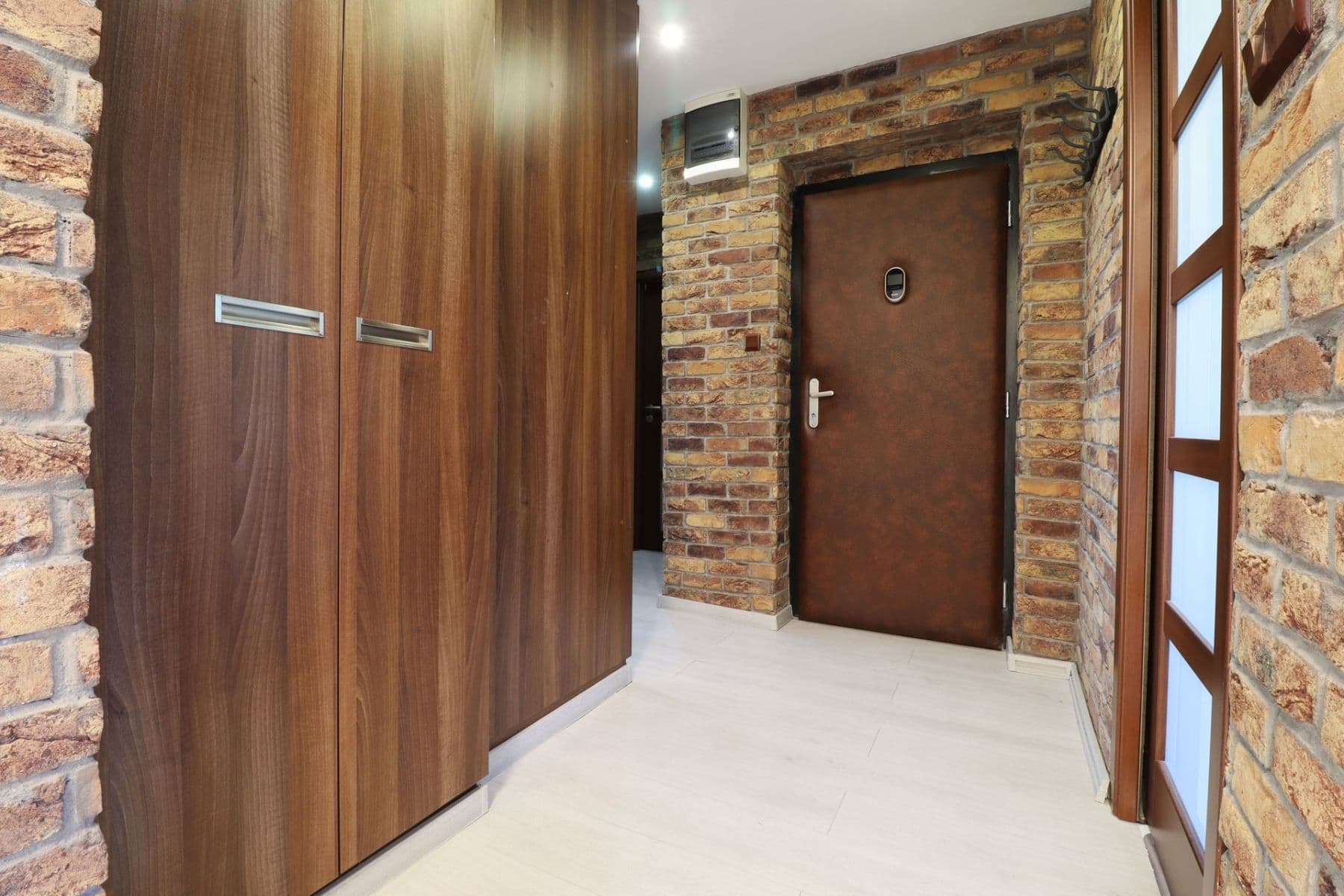 Pronájem bytu 3+1 72 m², Hlavní, Praha, Praha Pronájem bytu 3+1 72 m², Hlavní, Praha, Praha