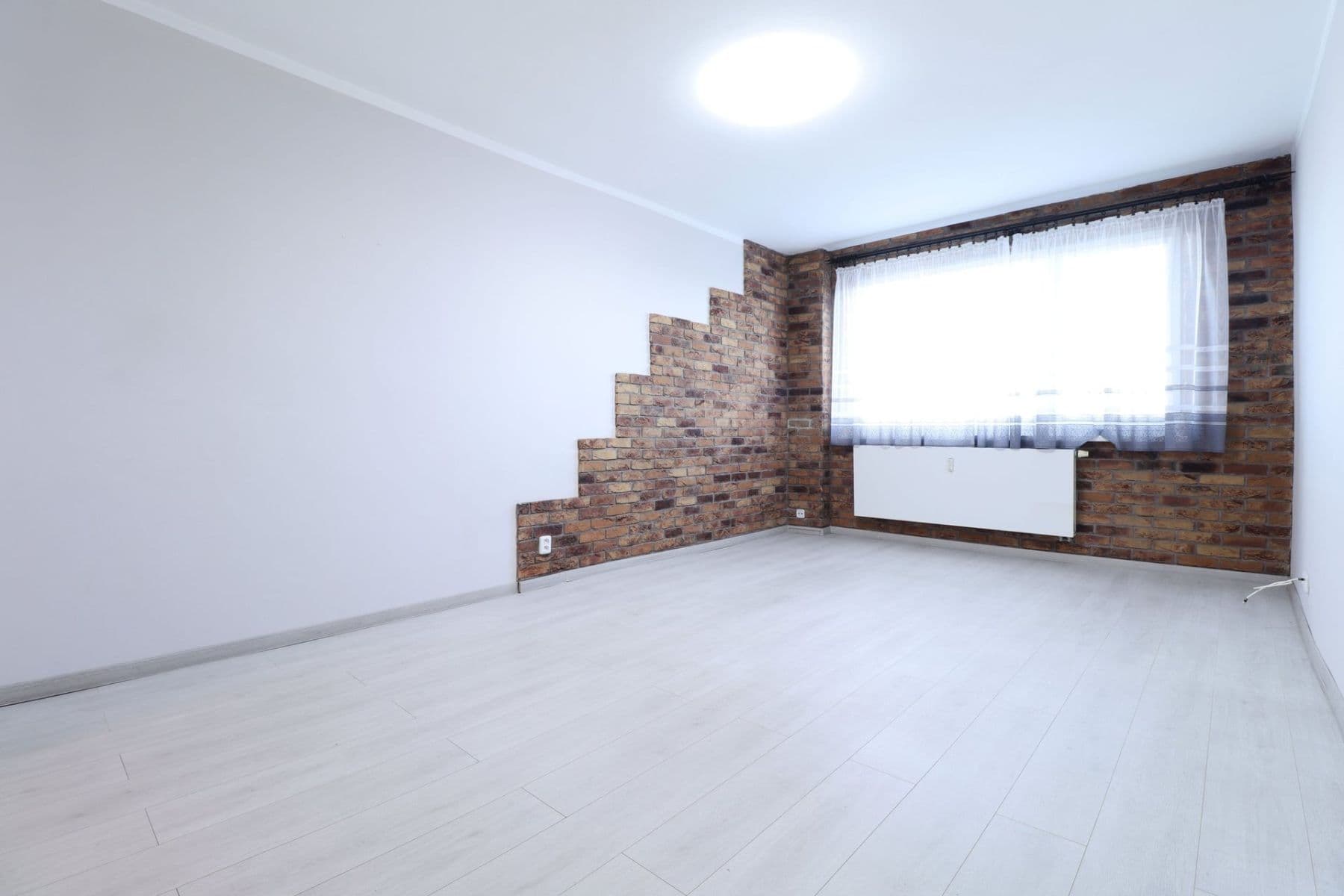 Pronájem bytu 3+1 72 m², Hlavní, Praha, Praha Pronájem bytu 3+1 72 m², Hlavní, Praha, Praha