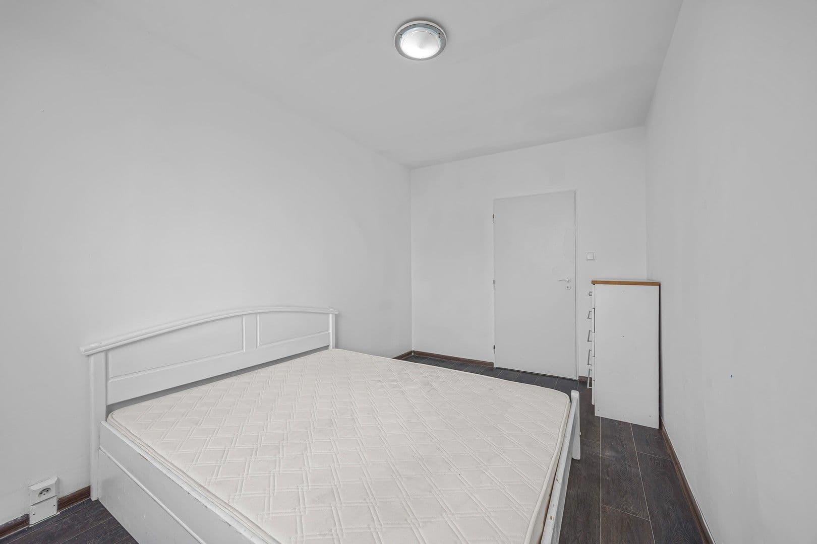 Pronájem bytu 2+kk 43 m², Veronské náměstí, Praha, Praha Pronájem bytu 2+kk 43 m², Veronské náměstí, Praha, Praha