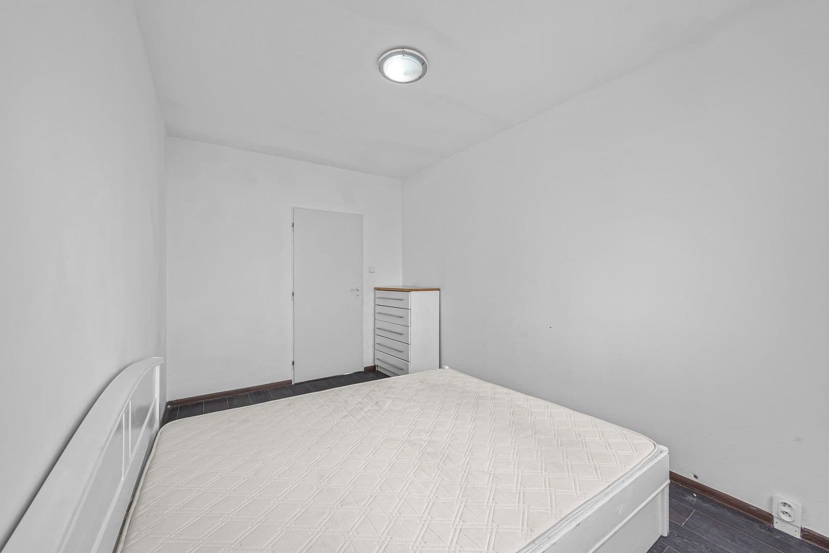 Pronájem bytu 2+kk 43 m², Veronské náměstí, Praha, Praha Pronájem bytu 2+kk 43 m², Veronské náměstí, Praha, Praha