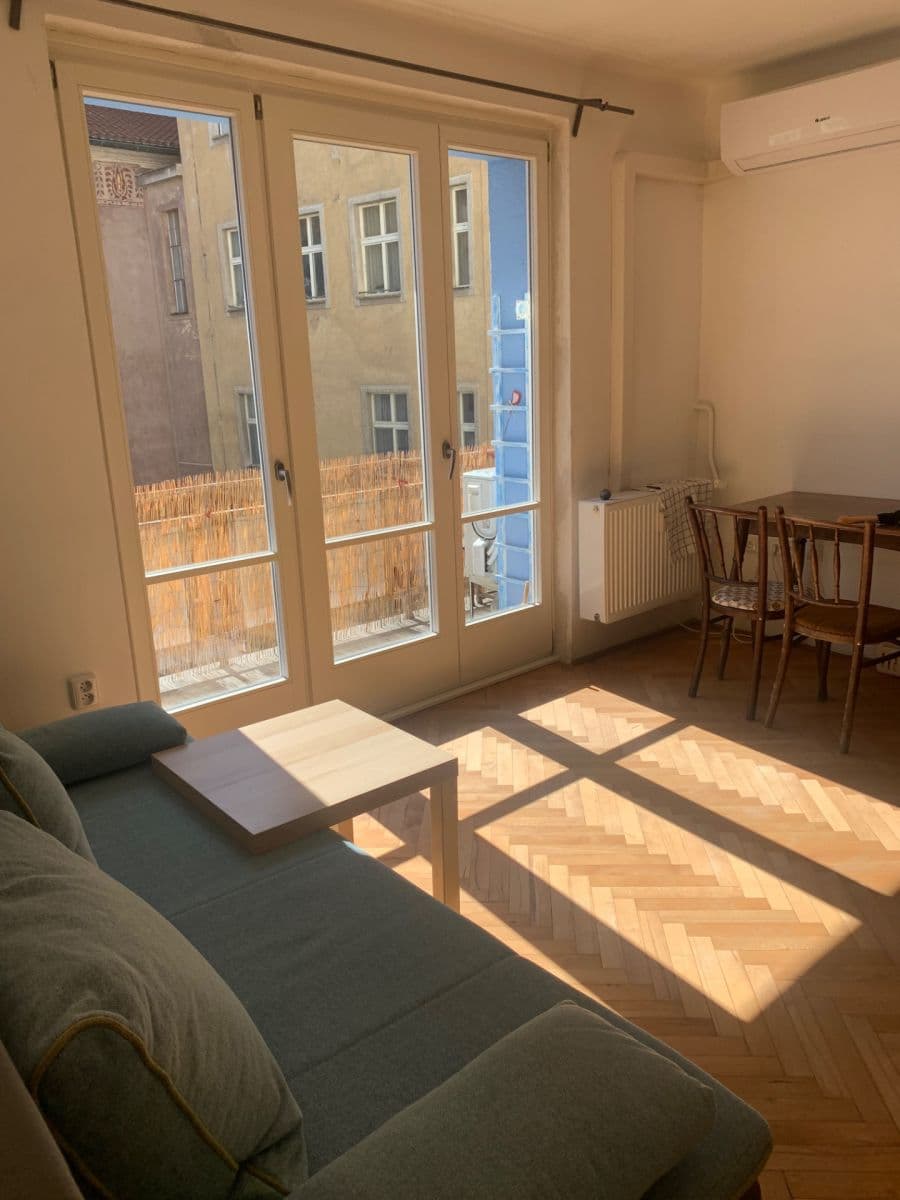 Pronájem bytu 2+kk 39 m², Žerotínova, Praha, Praha Pronájem bytu 2+kk 39 m², Žerotínova, Praha, Praha