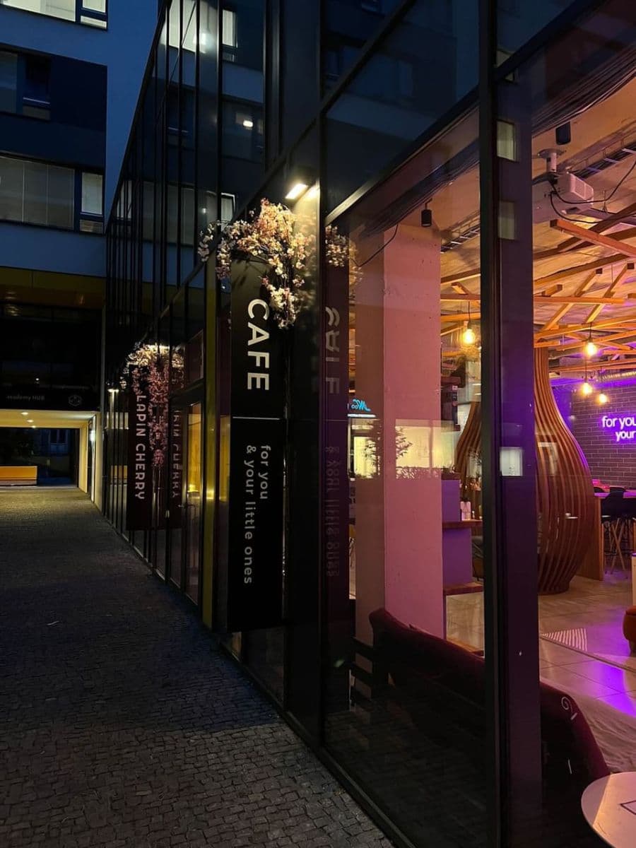 Pronájem nebytového prostoru 200 m², Sokolovská, Praha, Praha Pronájem nebytového prostoru 200 m², Sokolovská, Praha, Praha