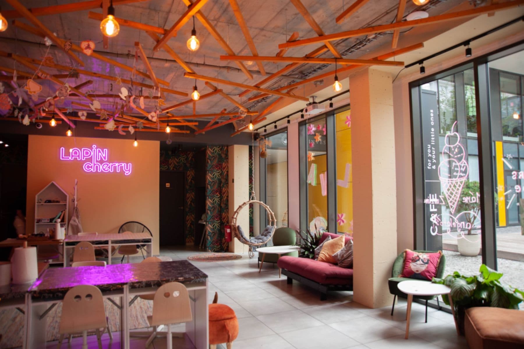 Pronájem nebytového prostoru 200 m², Sokolovská, Praha, Praha Pronájem nebytového prostoru 200 m², Sokolovská, Praha, Praha