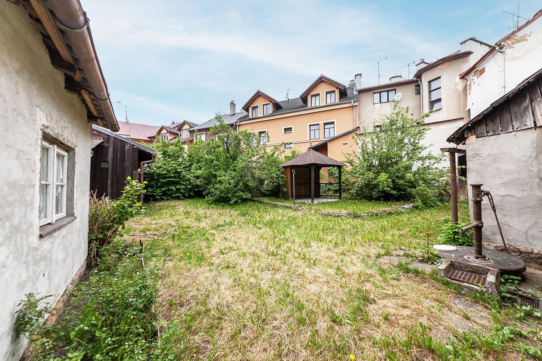 Prodej chaty, chalupy 250 m², pozemek 395 m², Malé náměstí, Lázně Bělohrad, Královéhradecký kraj Prodej chaty, chalupy 250 m², pozemek 395 m², Malé náměstí, Lázně Bělohrad, Královéhradecký kraj